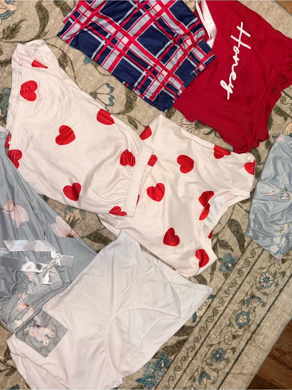 White & Red Heart Print Women's Pajama Set